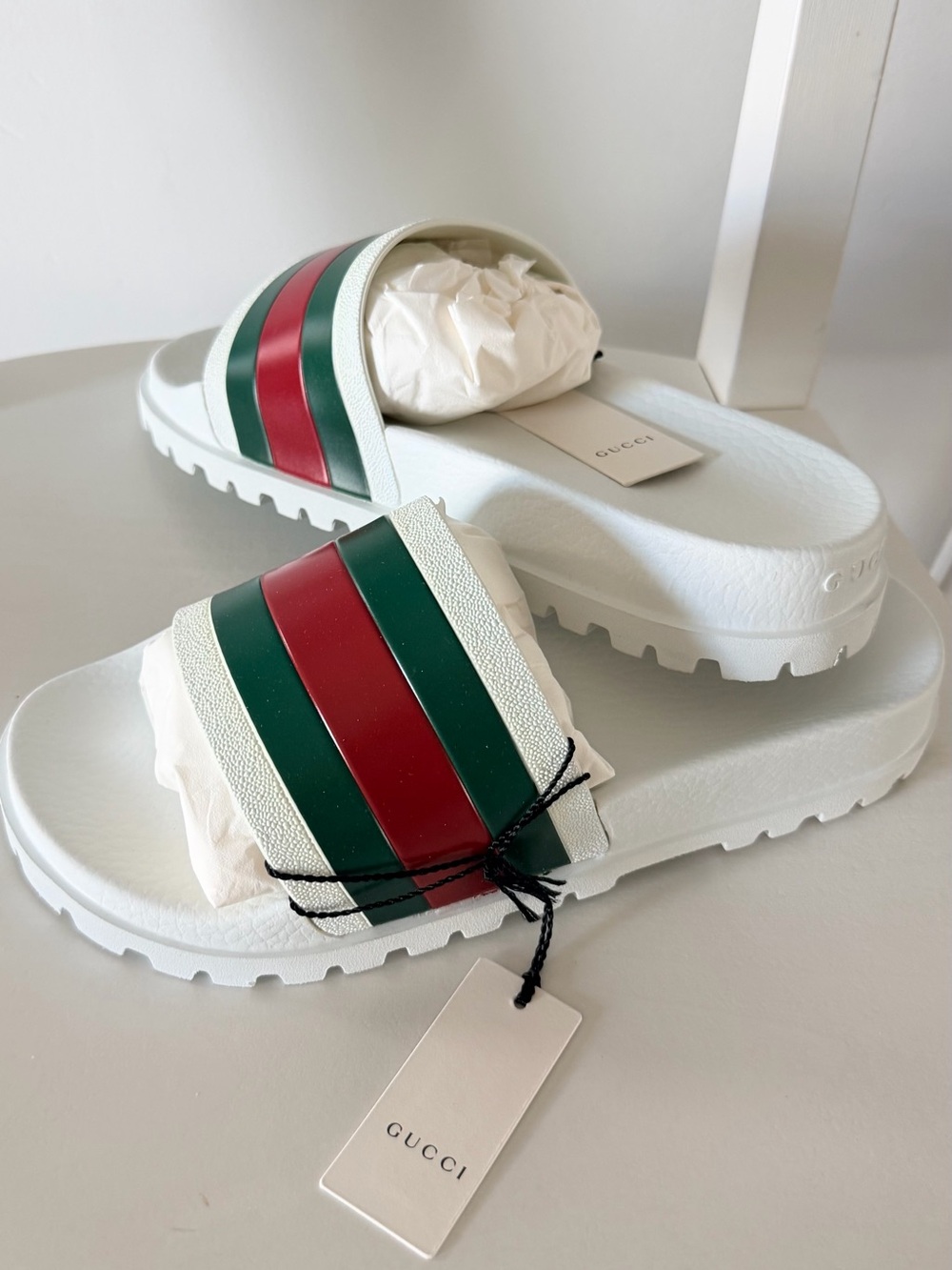 Gucci White Slides with Green and Red Stripe Band Men or women